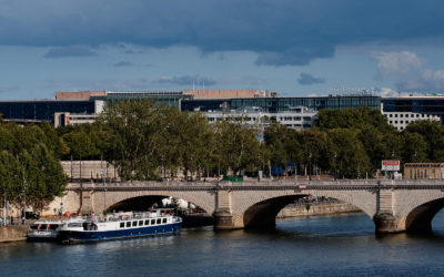 Récit de mariage de P&S – 6/7 : se marier sur une péniche à Paris